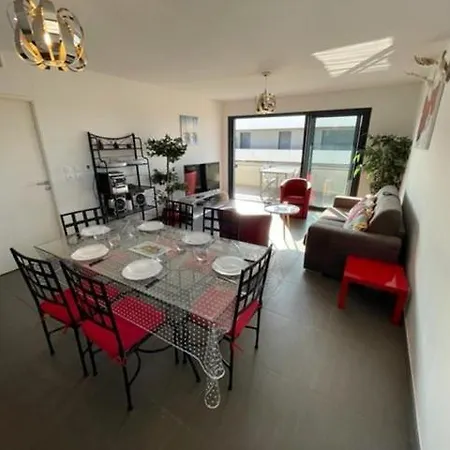 Superbe T3 - 6 Personnes - 100 M De La - Piscine- 6odys405d Apartment