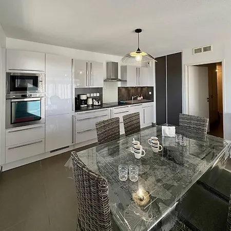 Apartment Superbe T3 - 6 Personnes - 100 M De La - Piscine- 6odys405d Le Barcarès