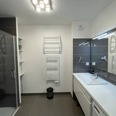 Superbe T3 - 6 Personnes - 100 M De La - Piscine- 6odys405d Appartement